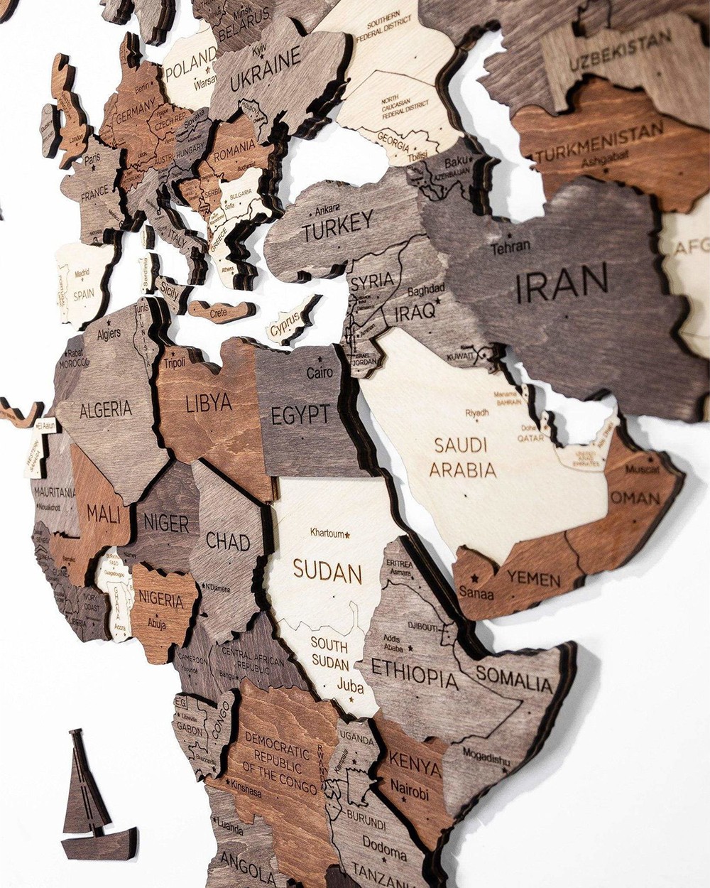 drevena mapa na stěnu světadíly 3D