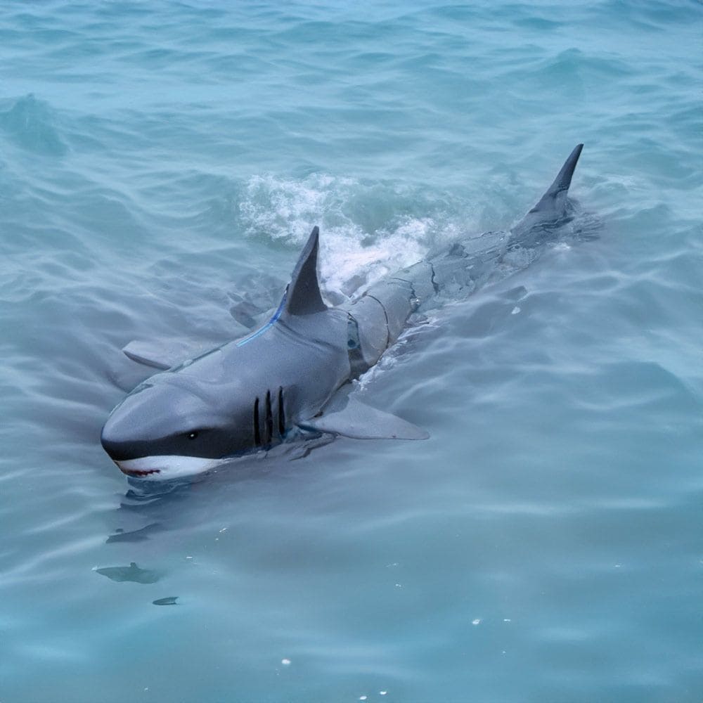 RC žralok na dálkové ovládání do vody s ovladačem